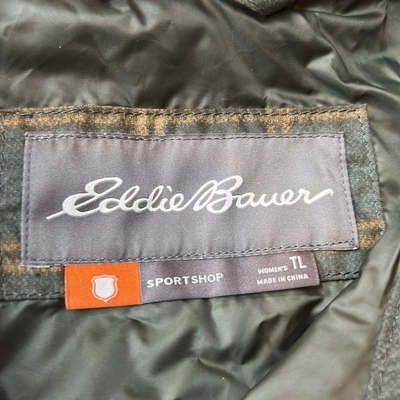 Eddie Bauer Sport Plaid Field Vest - Picture 3 of 9